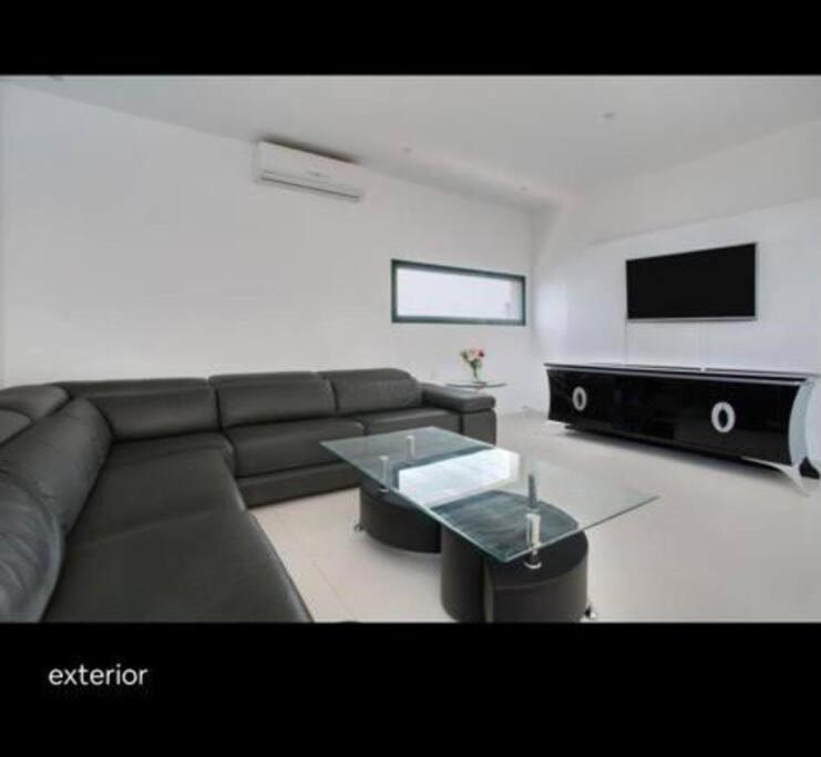Spacious Private Villa & Private Heated Pool - Villa Sunshine コスタ・テギセ エクステリア 写真