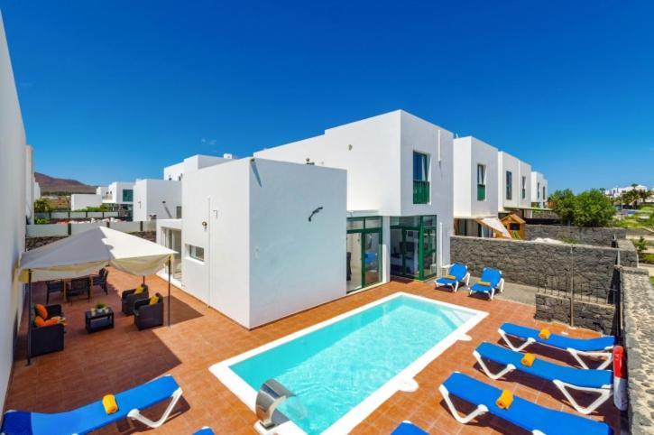 Spacious Private Villa & Private Heated Pool - Villa Sunshine コスタ・テギセ エクステリア 写真